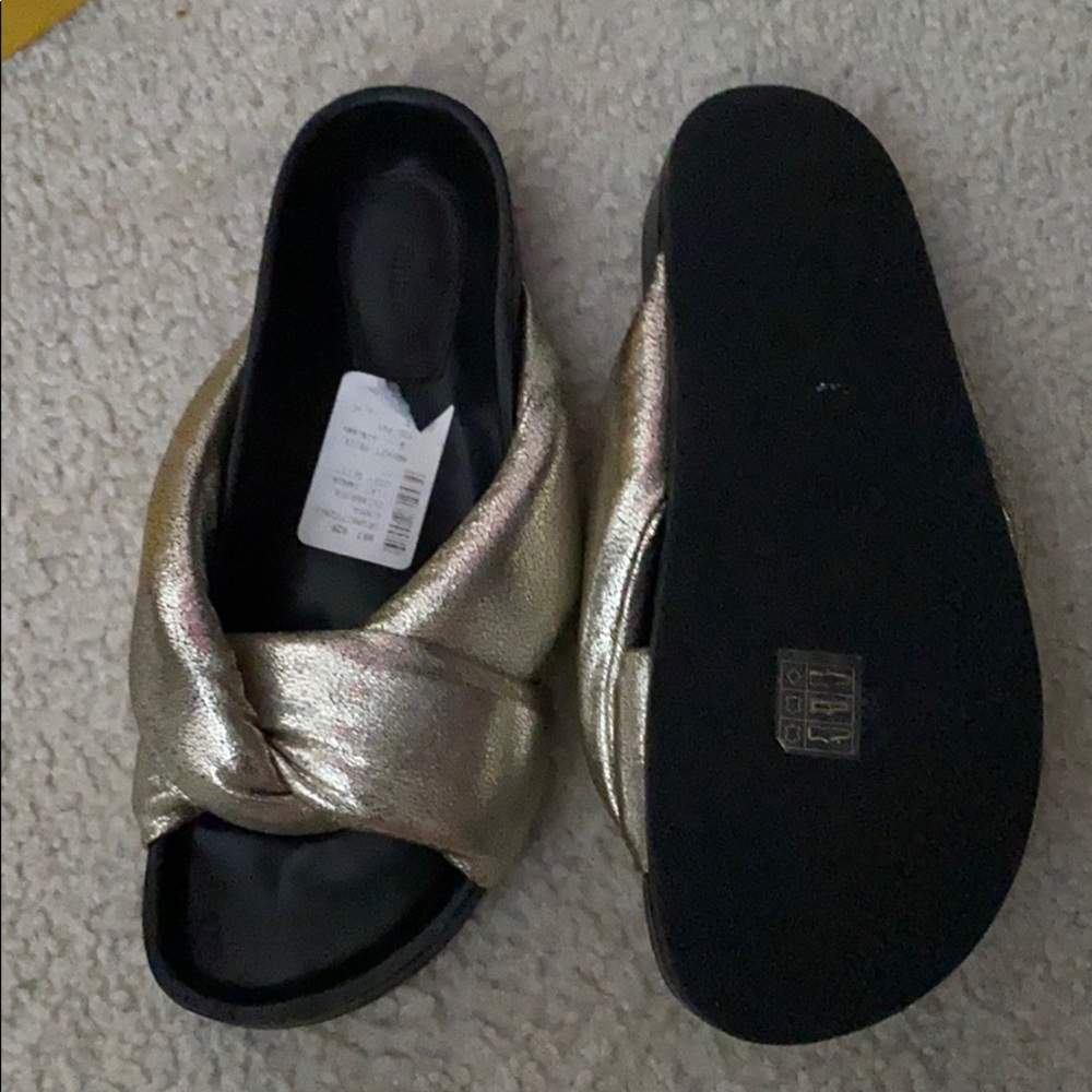 Chloe Slipper - Picture 2 of 2
